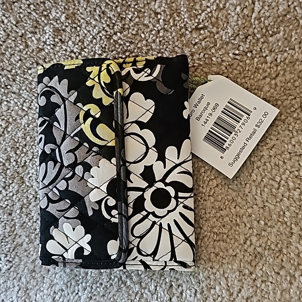 Vera Bradley wallet NWT